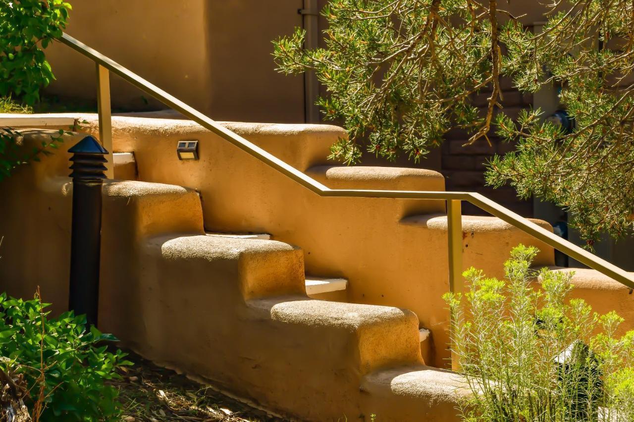 Fort Marcy Suites By All Seasons Resort Lodging Santa Fe Exterior photo