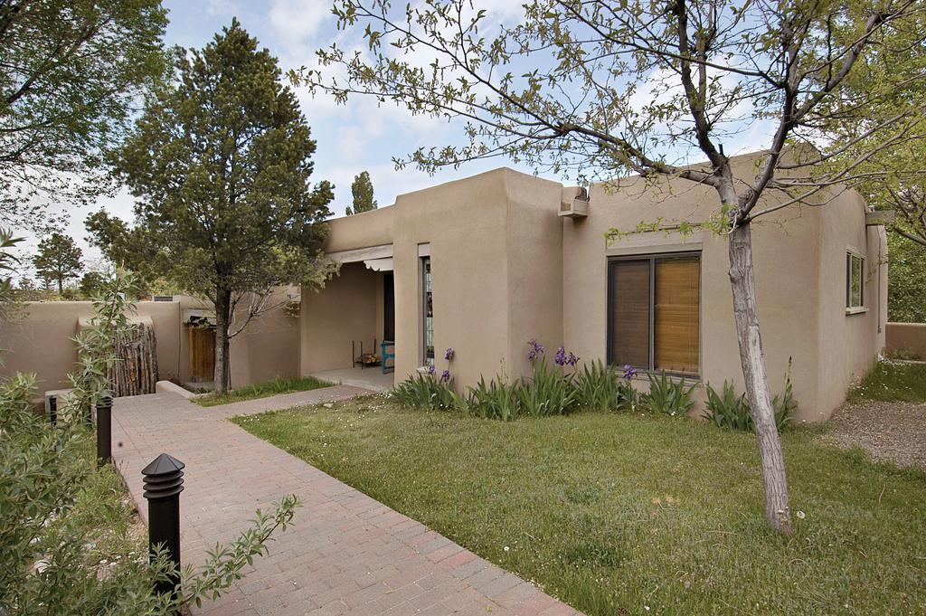 Fort Marcy Suites By All Seasons Resort Lodging Santa Fe Exterior photo